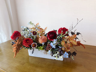 Long & Low Centerpiece - Plum Social Events & Flowers